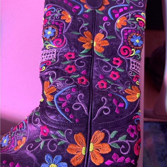 Old Gringo Colorful Embroidered Heeled Boots - Picture 7 of 8